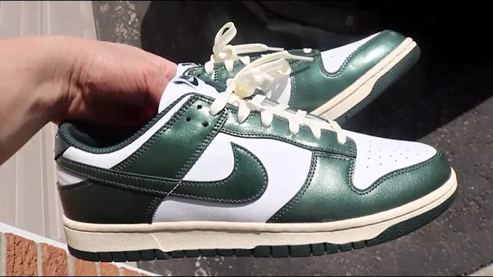 WOMENS DUNKS BE TOO FIRE! Nike Dunk Low Vintage Green (On-Foot)