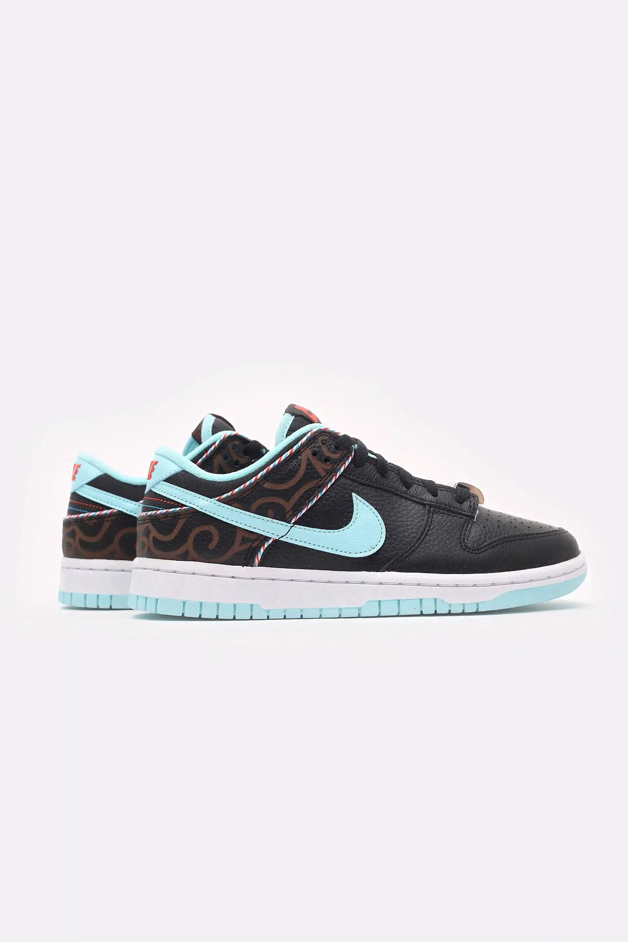 Dunk Low Retro SE